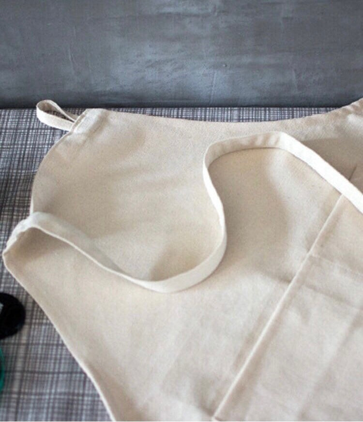 Cotton Canvas Art Apron with Detachable Sleeves – Adjustable Artist Apron with Pockets