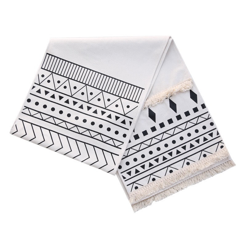 Black & White Boho Geometric Table Runner – Moroccan Style Cotton Blend