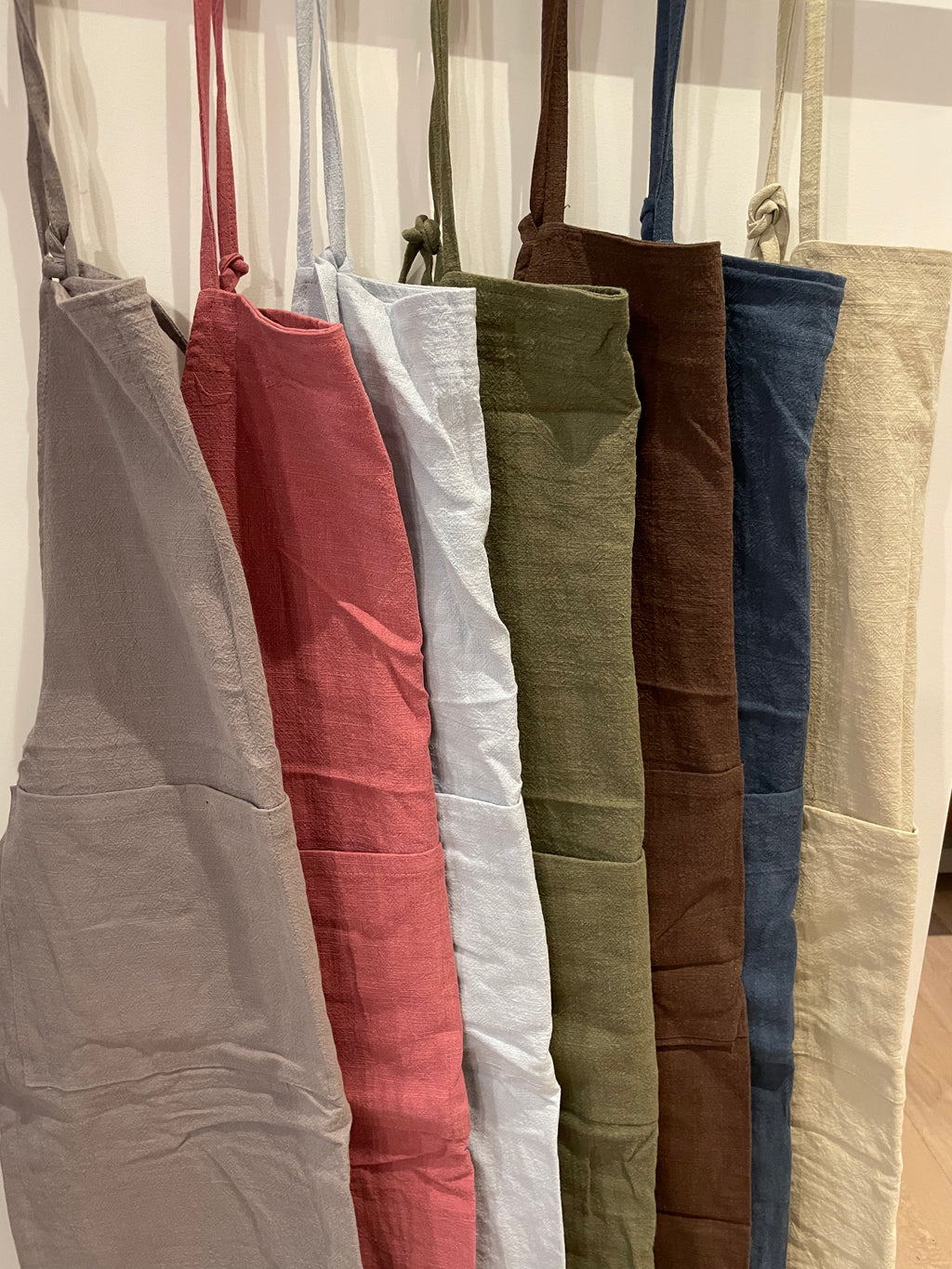 Natural Linen Apron – Adjustable Neck Strap & Waist Ties, 7 Colours